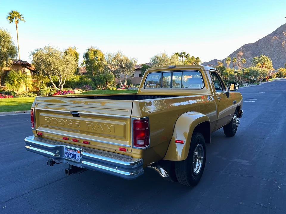 1990 Dodge Ram 1st Gen - Image 9 of 31