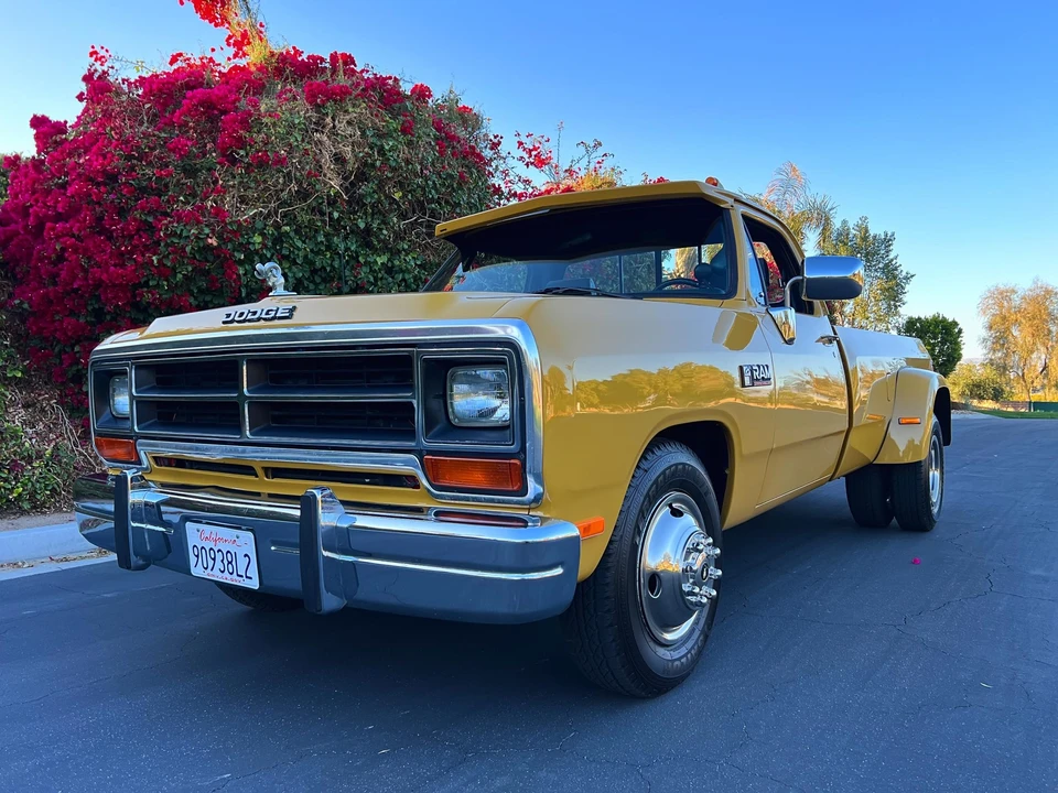 1990 Dodge Ram 1st Gen - Image 19 of 31