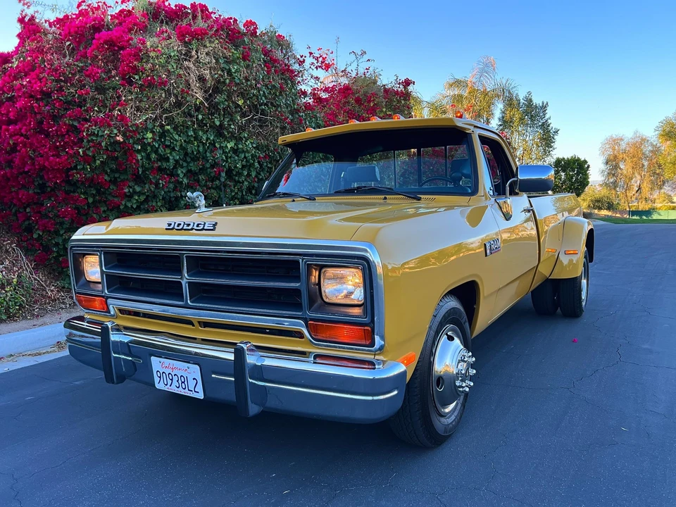 1990 Dodge Ram 1st Gen - Image 18 of 31