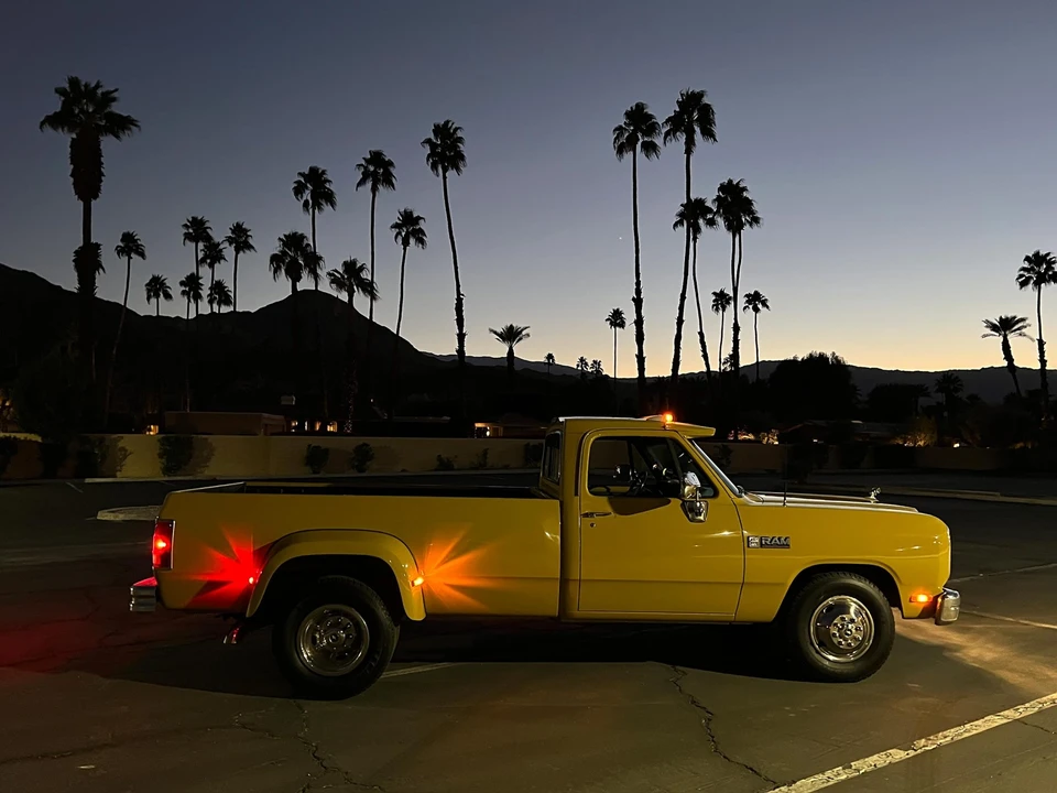 1990 Dodge Ram 1st Gen - Image 25 of 31