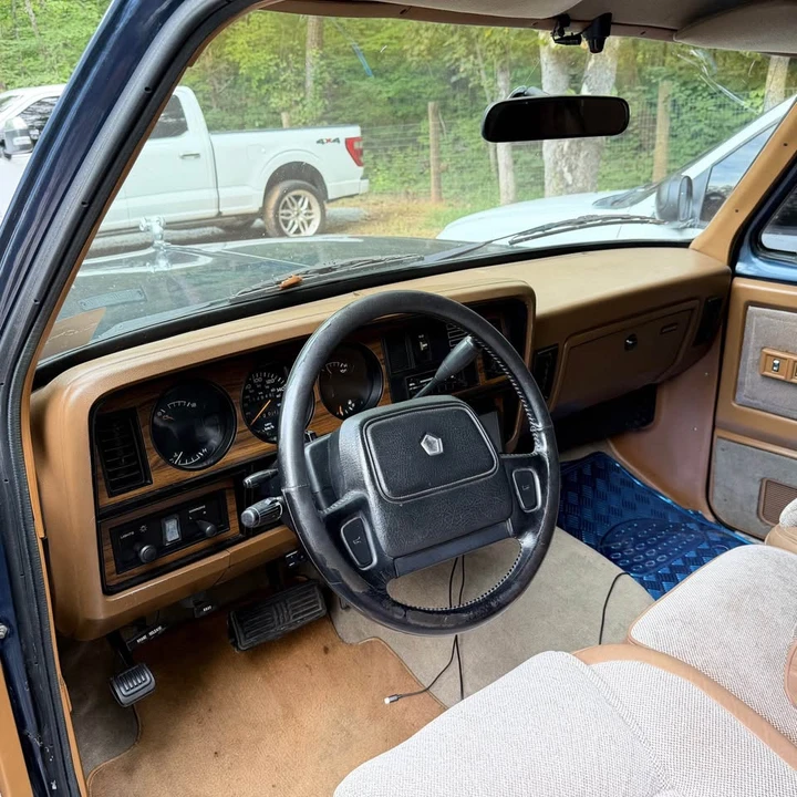 1990 Dodge Ramcharger - Image 7 of 8