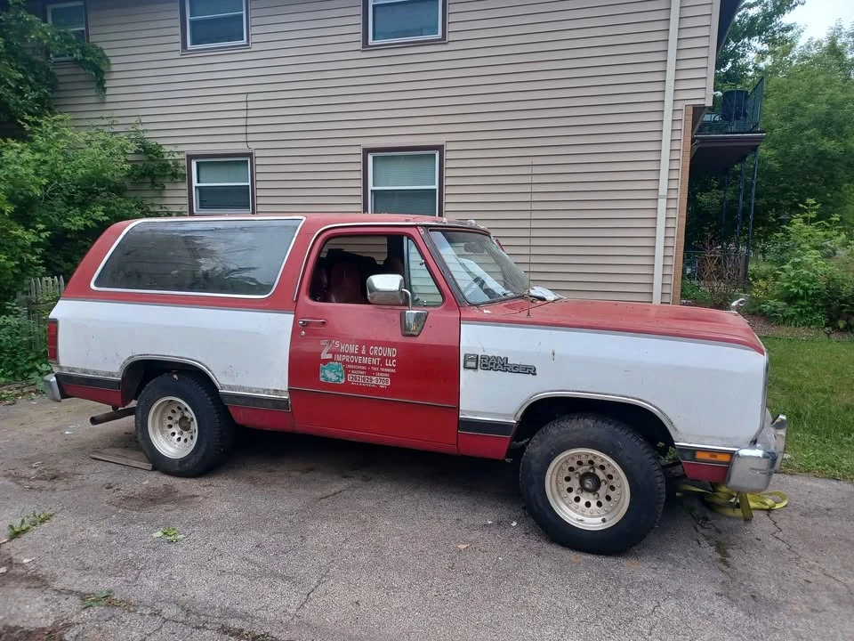 1990 Dodge Ramcharger - Image 11 of 12