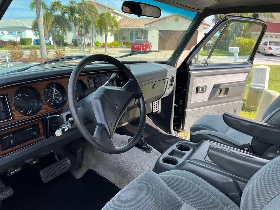 1990 Dodge Ramcharger - Image 5 of 5