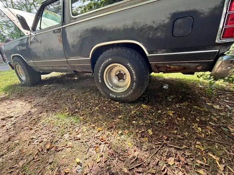 1990 Dodge Ram Charger Sport Utility 2D