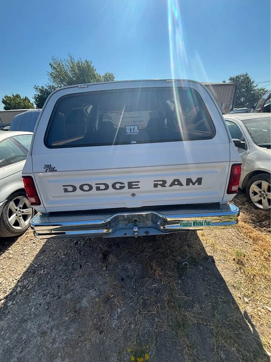 1990 Dodge Ramcharger - Image 4 of 14