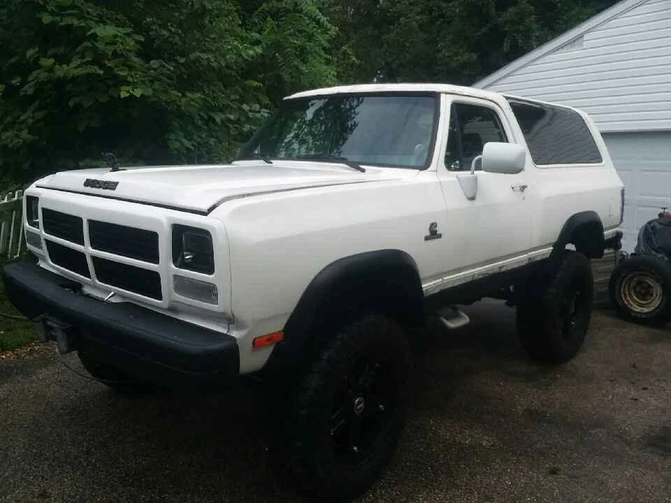 1990 Dodge Ramcharger - Image 3 of 13