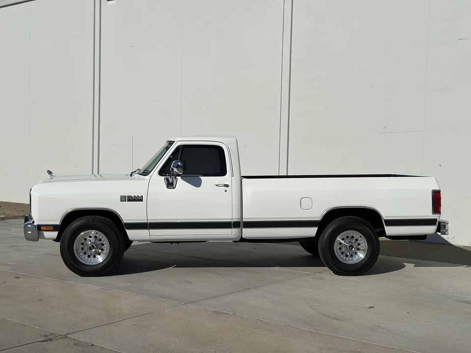 1990 Dodge Ram 1st Gen - Image 9 of 31