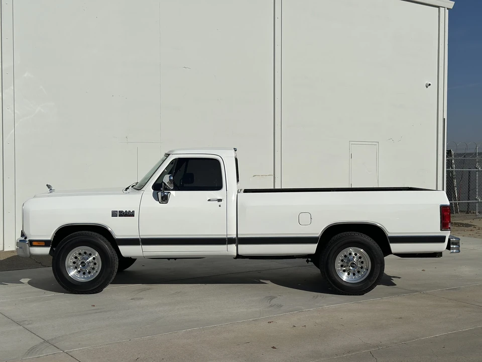 1990 Dodge Ram 1st Gen - Image 10 of 31