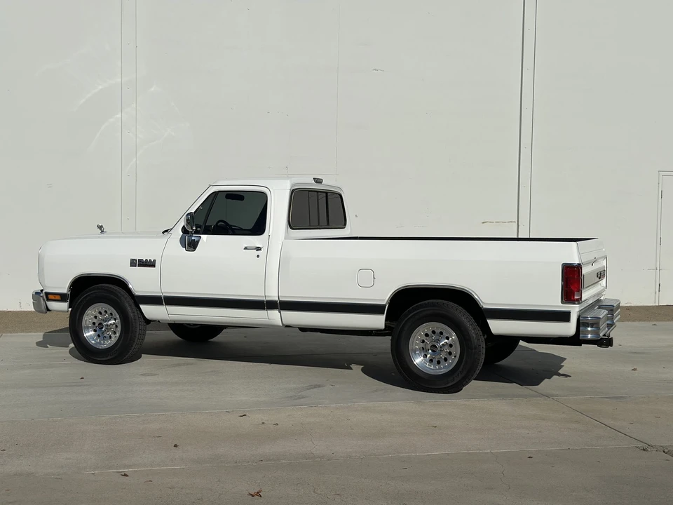 1990 Dodge Ram 1st Gen - Image 12 of 31