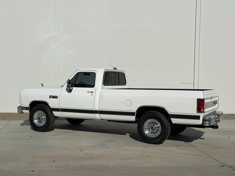 1990 Dodge Ram 1st Gen - Image 13 of 31