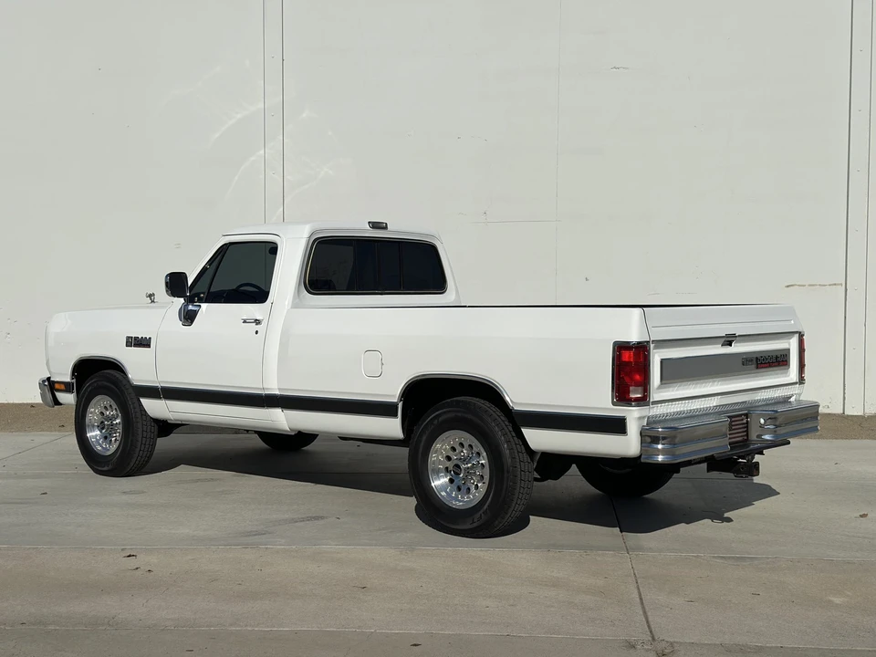 1990 Dodge Ram 1st Gen - Image 14 of 31