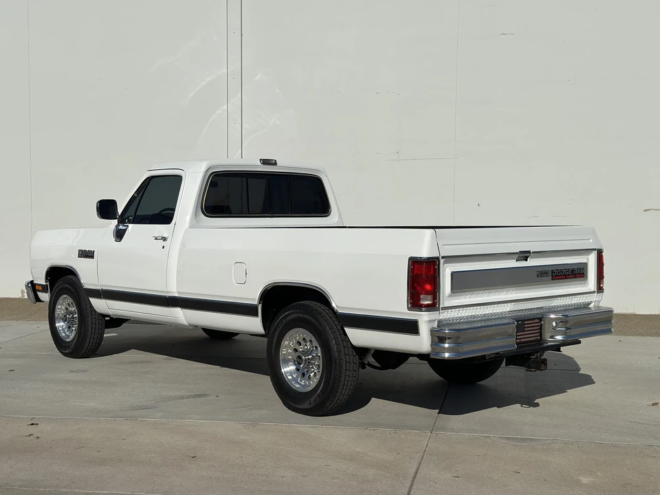 1990 Dodge Ram 1st Gen - Image 15 of 31