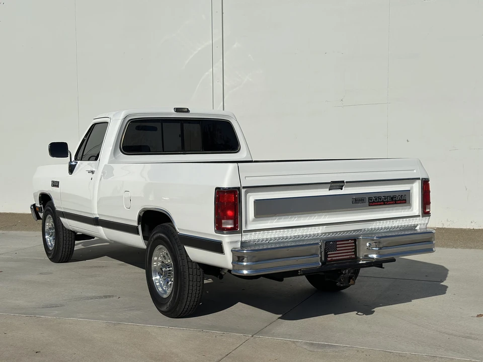 1990 Dodge Ram 1st Gen - Image 17 of 31