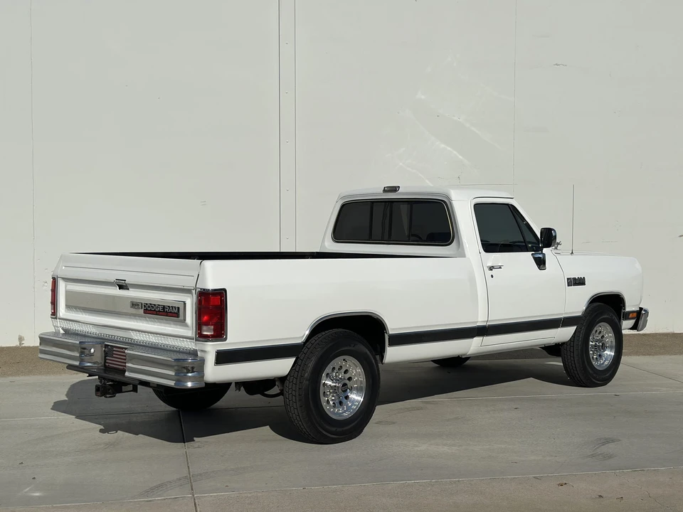1990 Dodge Ram 1st Gen - Image 25 of 31