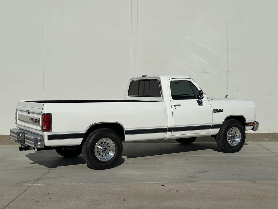 1990 Dodge Ram 1st Gen - Image 27 of 31