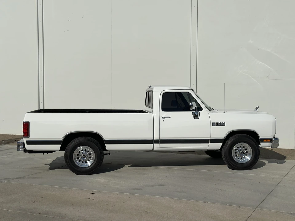 1990 Dodge Ram 1st Gen - Image 30 of 31
