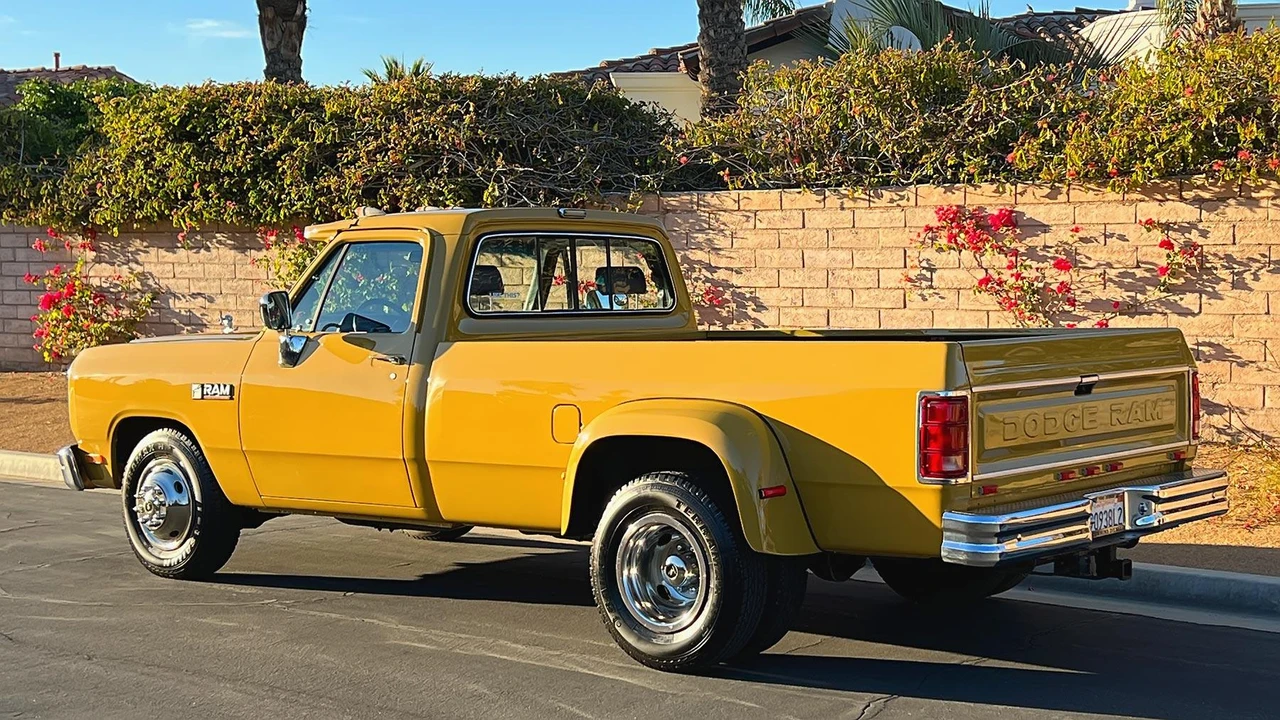 1990 Dodge Ram 1st Gen - Image 19 of 31