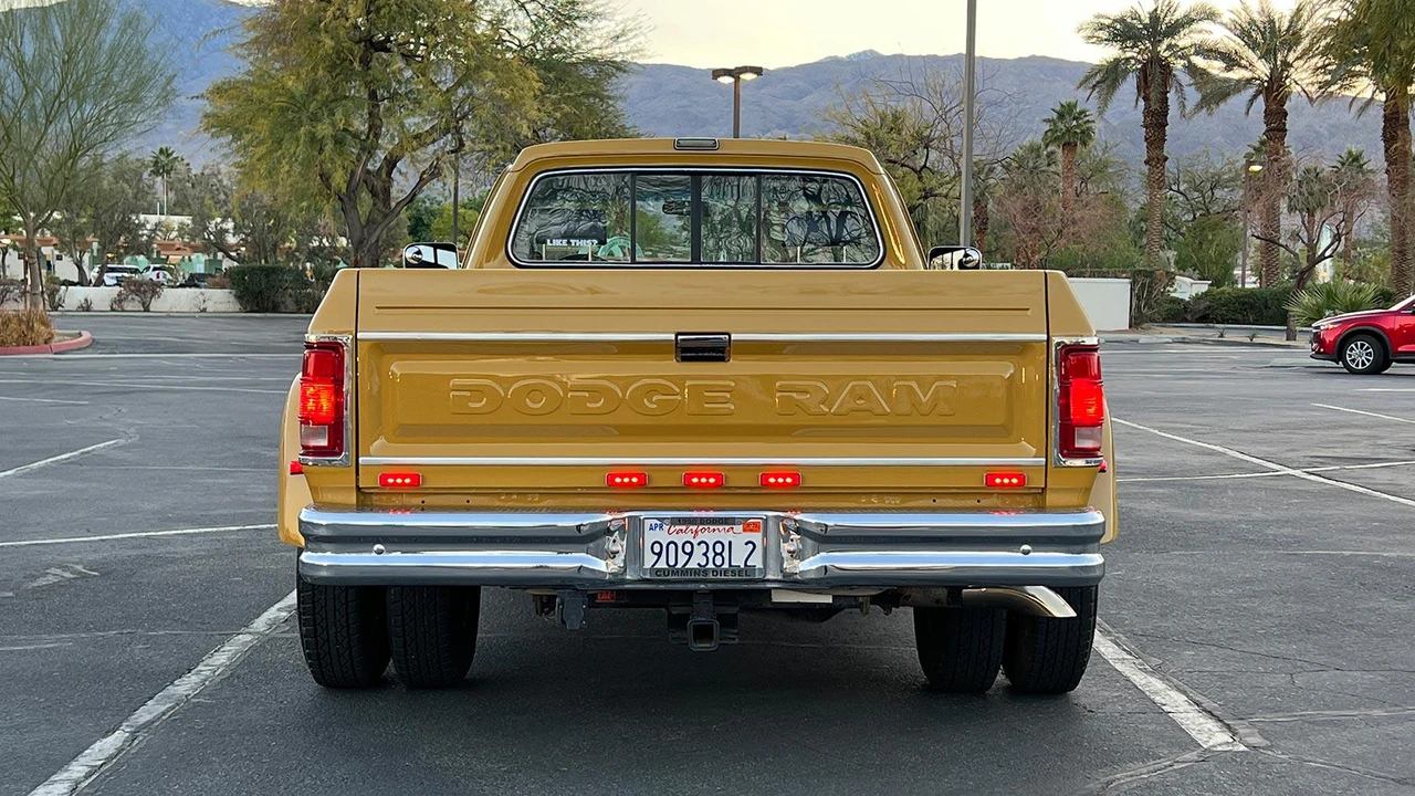 1990 Dodge Ram 1st Gen - Image 26 of 31