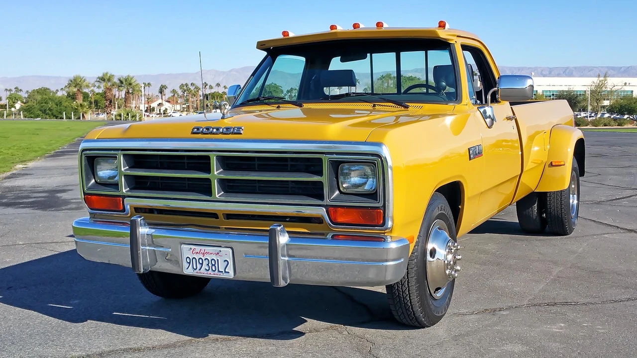1990 Dodge Ram 1st Gen - Image 10 of 31
