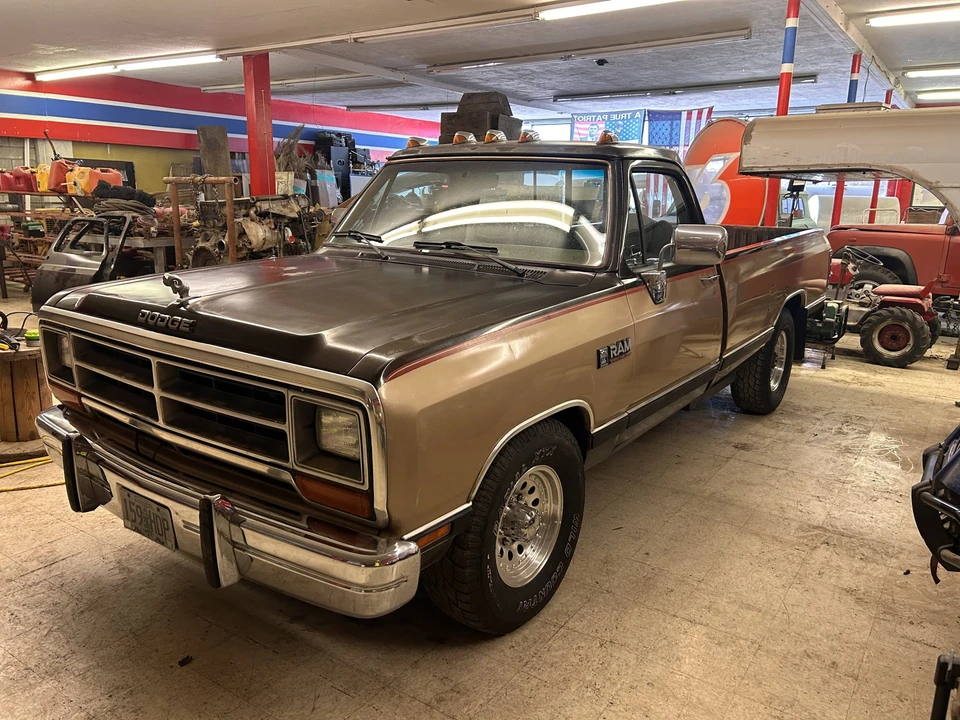 1990 Dodge Ram 1st Gen - Image 3 of 31