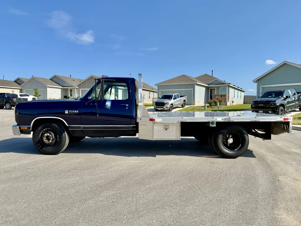 1990 Dodge Ram 1st Gen - Image 14 of 31