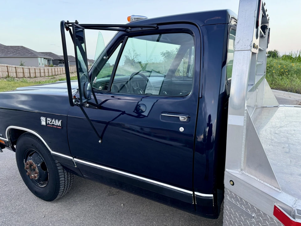 1990 Dodge Ram 1st Gen - Image 25 of 31
