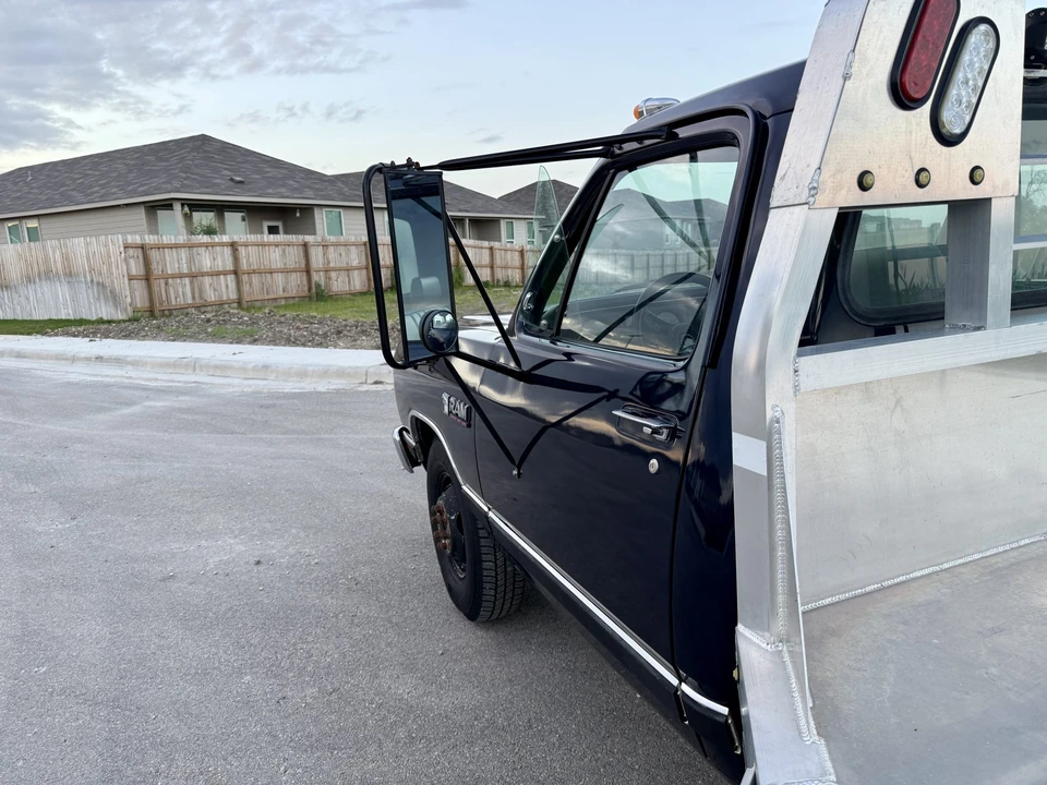 1990 Dodge Ram 1st Gen - Image 27 of 31