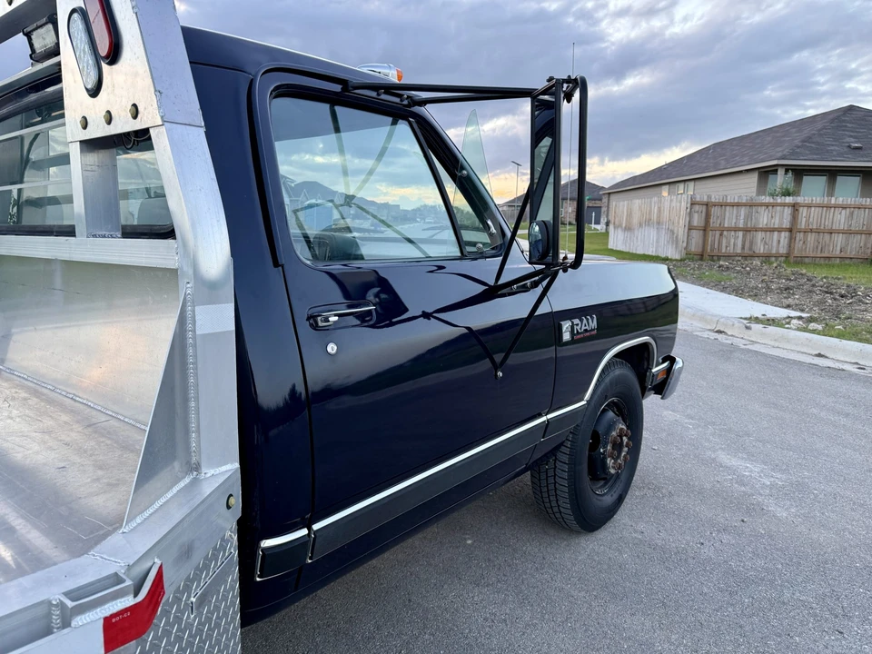 1990 Dodge Ram 1st Gen - Image 24 of 31