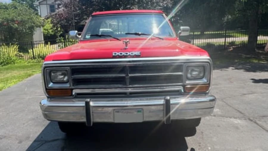 1990 Dodge Ram 1st Gen - Image 2 of 7