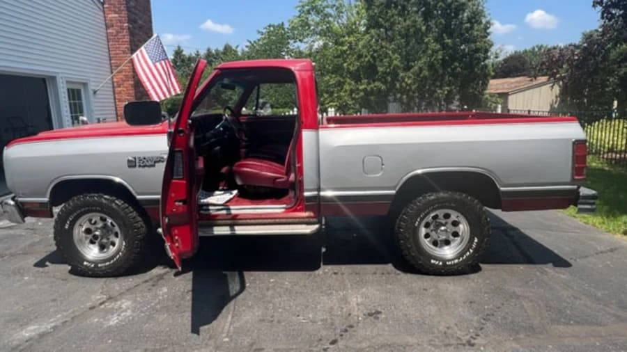 1990 Dodge Ram 1st Gen - Image 5 of 7