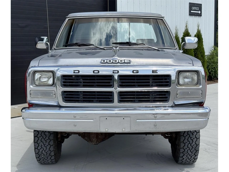 1990 Dodge Ram Van - Image 2 of 24