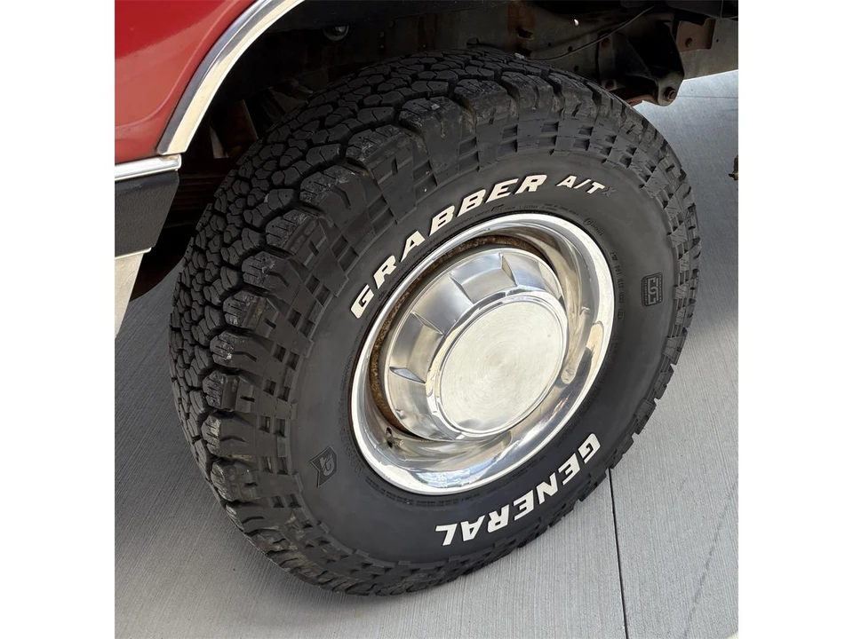 1990 Dodge Ram Van - Image 9 of 24