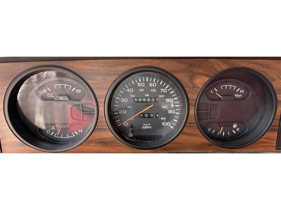 1990 Dodge Ram Van - Image 19 of 24