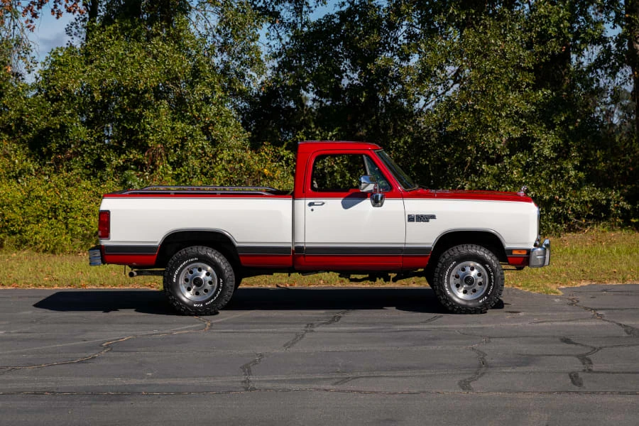 1990 Dodge Ram 1st Gen - Image 18 of 31