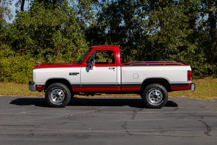 1990 Dodge Ram 1st Gen - Image 2 of 31