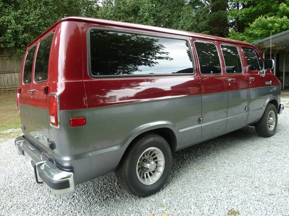 1990 Dodge Ram Van - Image 3 of 21