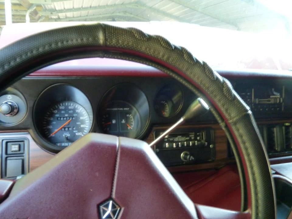 1990 Dodge Ram Van - Image 10 of 21