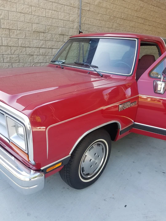 1990 Dodge Ramcharger - Image 5 of 31