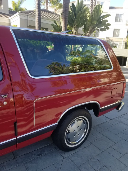 1990 Dodge Ramcharger - Image 8 of 31