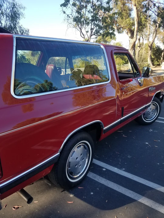 1990 Dodge Ramcharger - Image 23 of 31