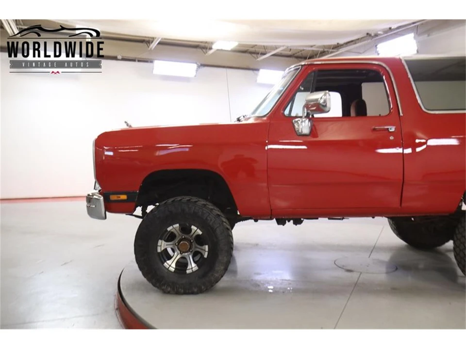 1990 Dodge Ramcharger - Image 7 of 31