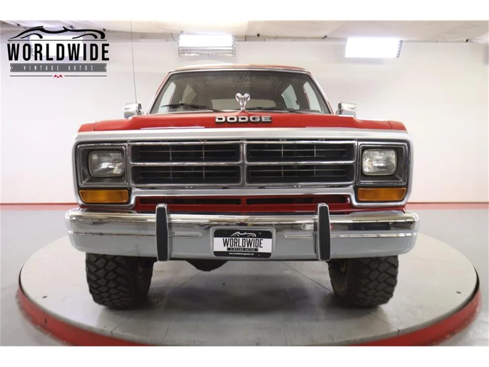 1990 Dodge Ramcharger - Image 15 of 31