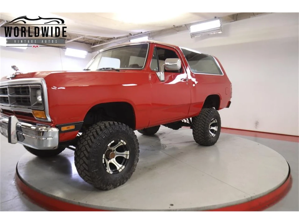 1990 Dodge Ramcharger - Image 13 of 31