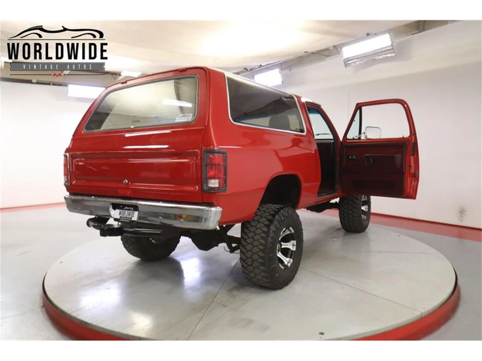 1990 Dodge Ramcharger - Image 29 of 31
