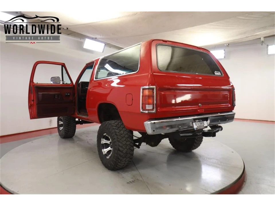 1990 Dodge Ramcharger - Image 21 of 31