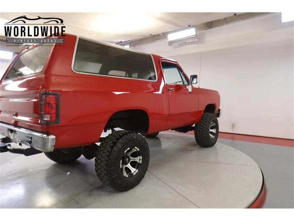 1990 Dodge Ramcharger - Image 20 of 31