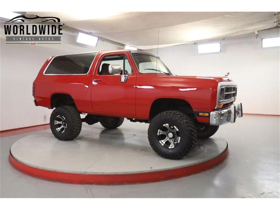 1990 Dodge Ramcharger - Image 2 of 31