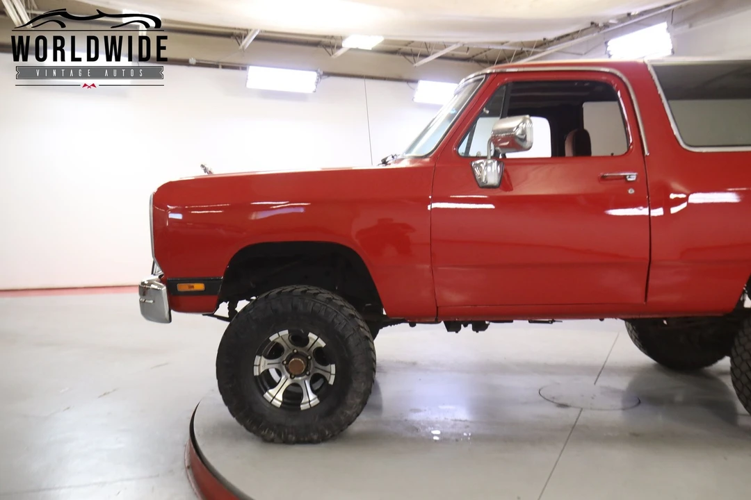 1990 Dodge Ramcharger - Image 7 of 12