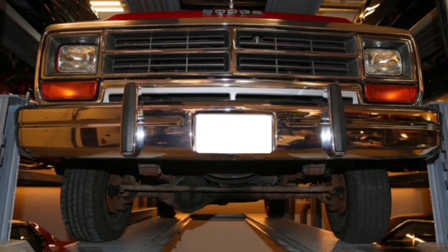 1990 Dodge Ramcharger - Image 16 of 19