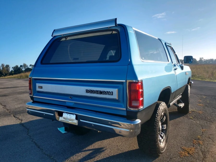 1990 Dodge Ramcharger - Image 3 of 6